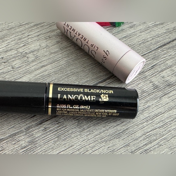 Make Up Bundle Eyeshadow Lip Treatment Brushes
Set of 6 - Picture 9 of 14